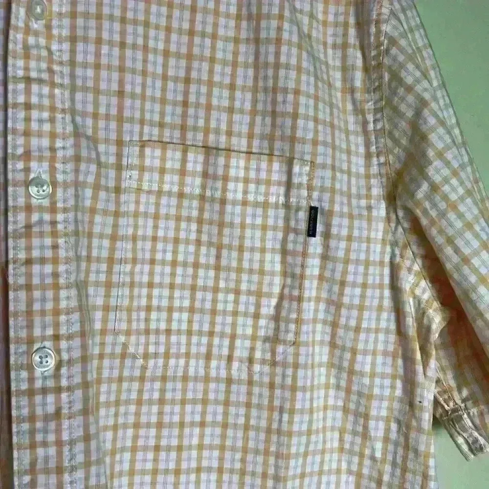Dockers men’s shirt. - Picture 3 of 5